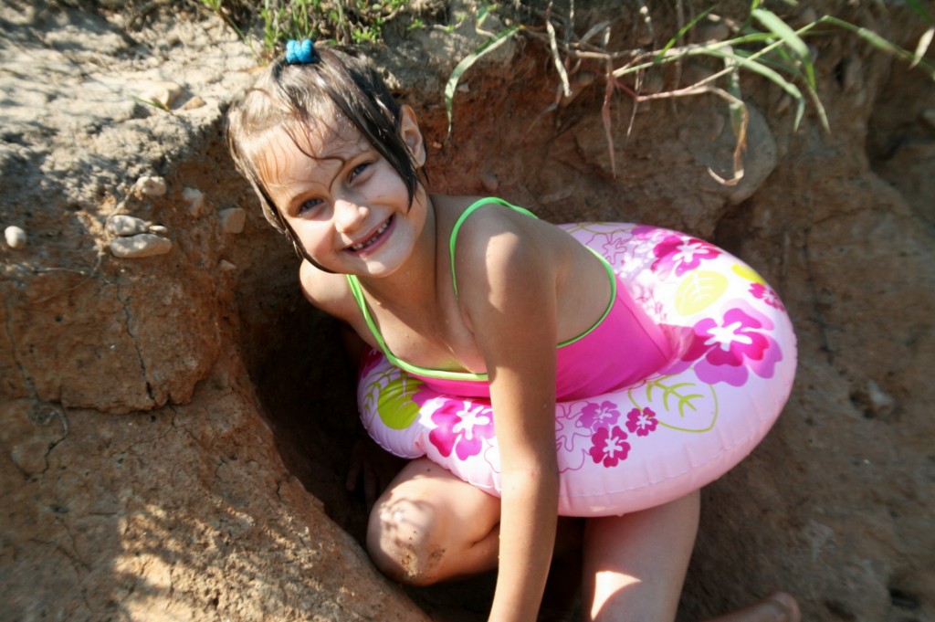 Emma dug herself a little "cave home". 