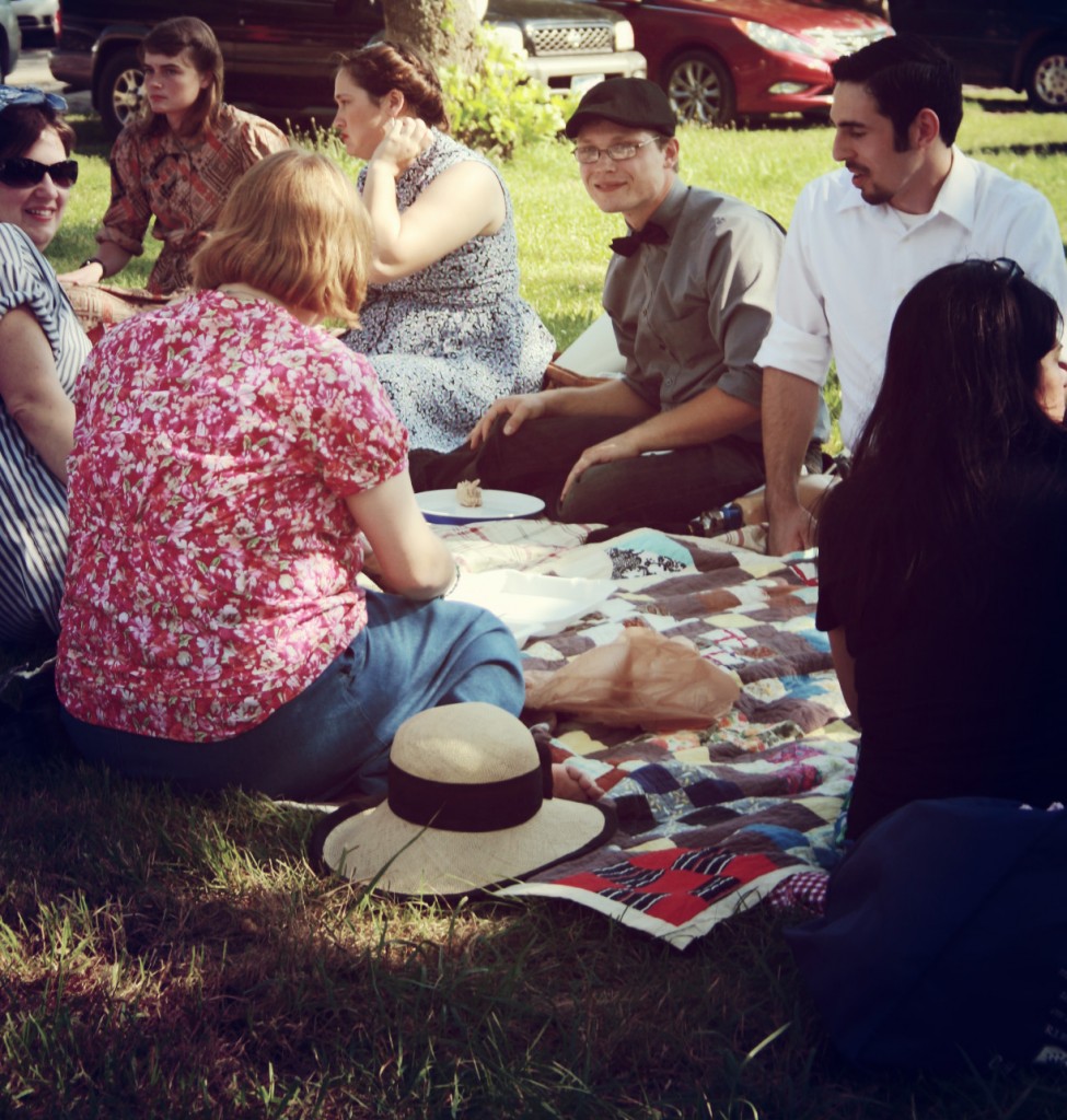 Picnic on the Grounds.