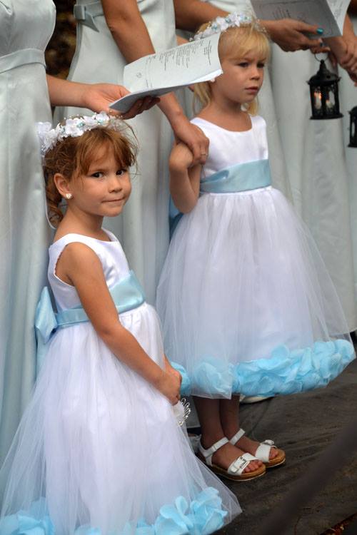 The darling flower girls. 